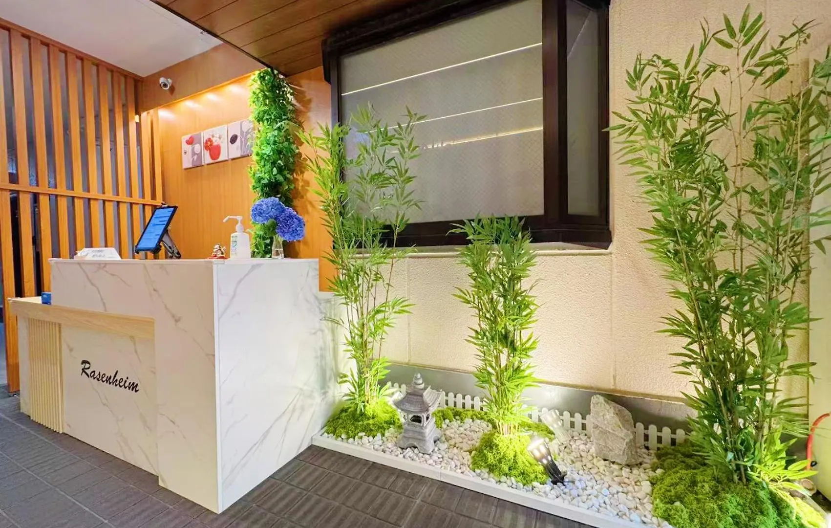 Hotel Rosenheim Tokyo Shinjuku 3*,