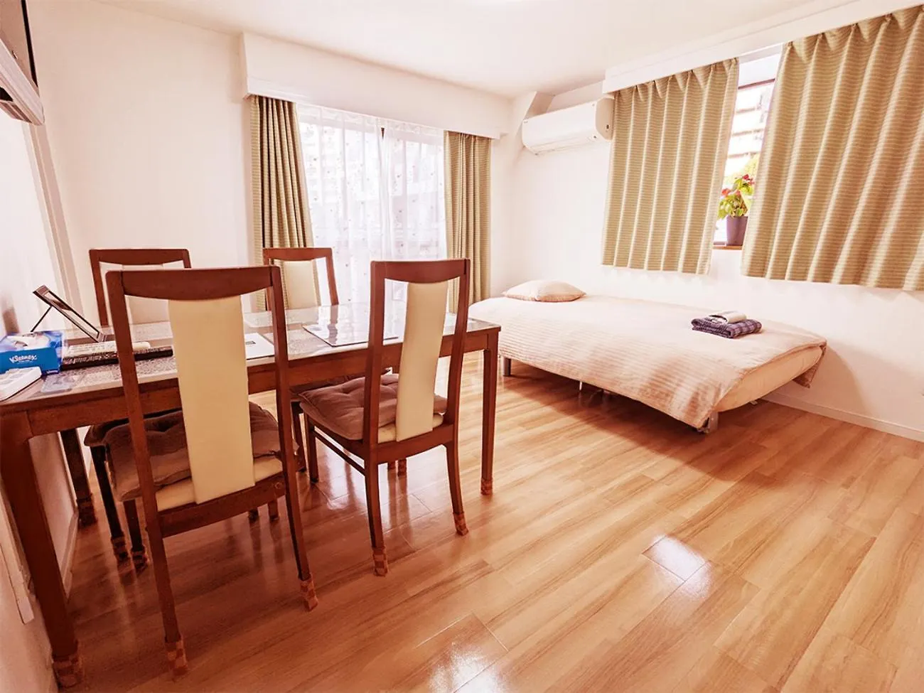 Rosenheim Tokyo Shinjuku Hotel